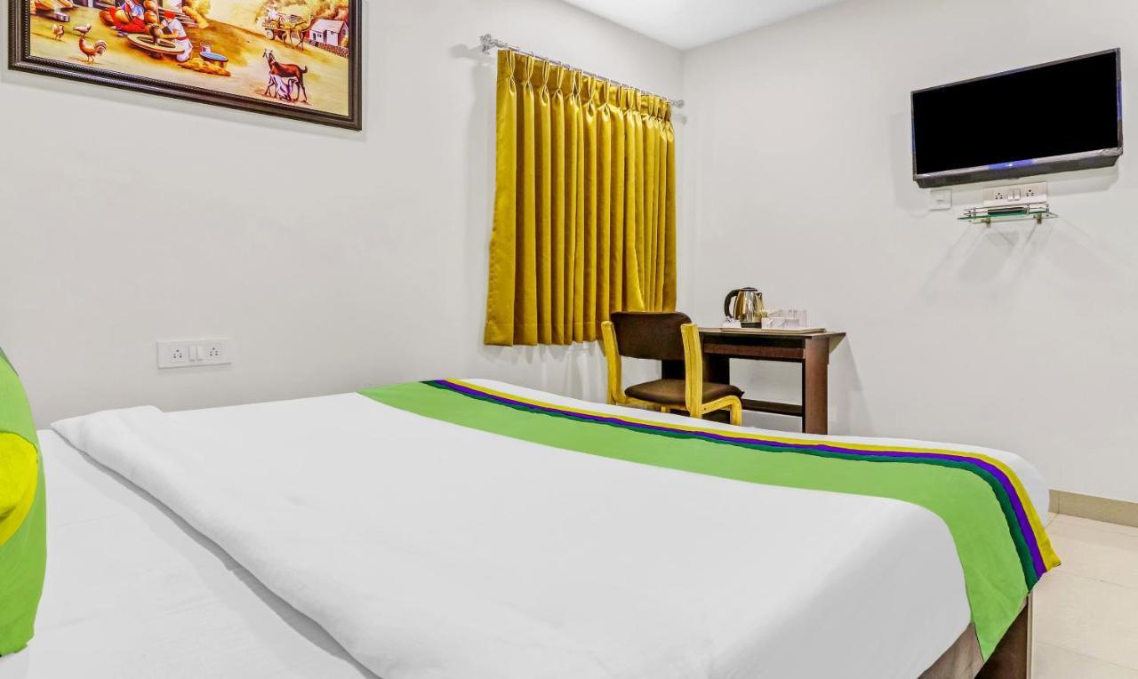 Treebo Trend Hotel Royal Galaxy Kukatpally JNTU Hyderabad Bagian luar foto