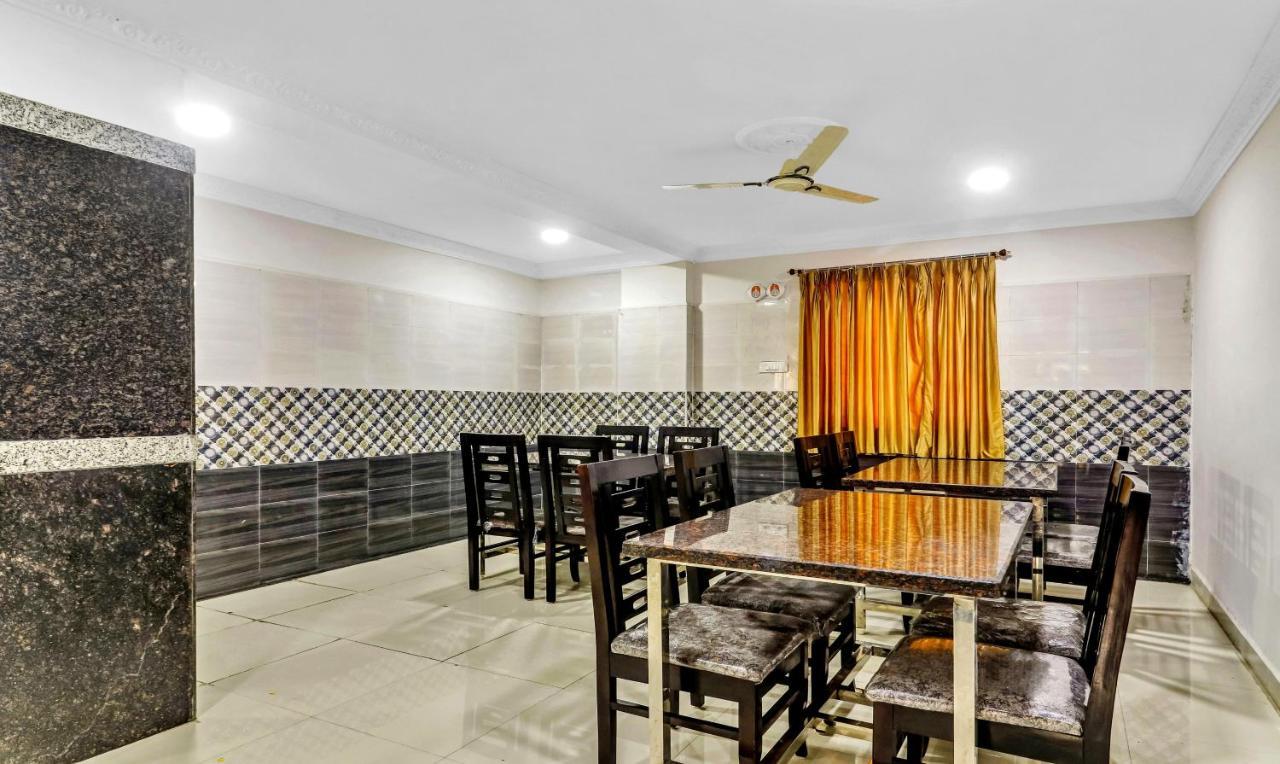Treebo Trend Hotel Royal Galaxy Kukatpally JNTU Hyderabad Bagian luar foto